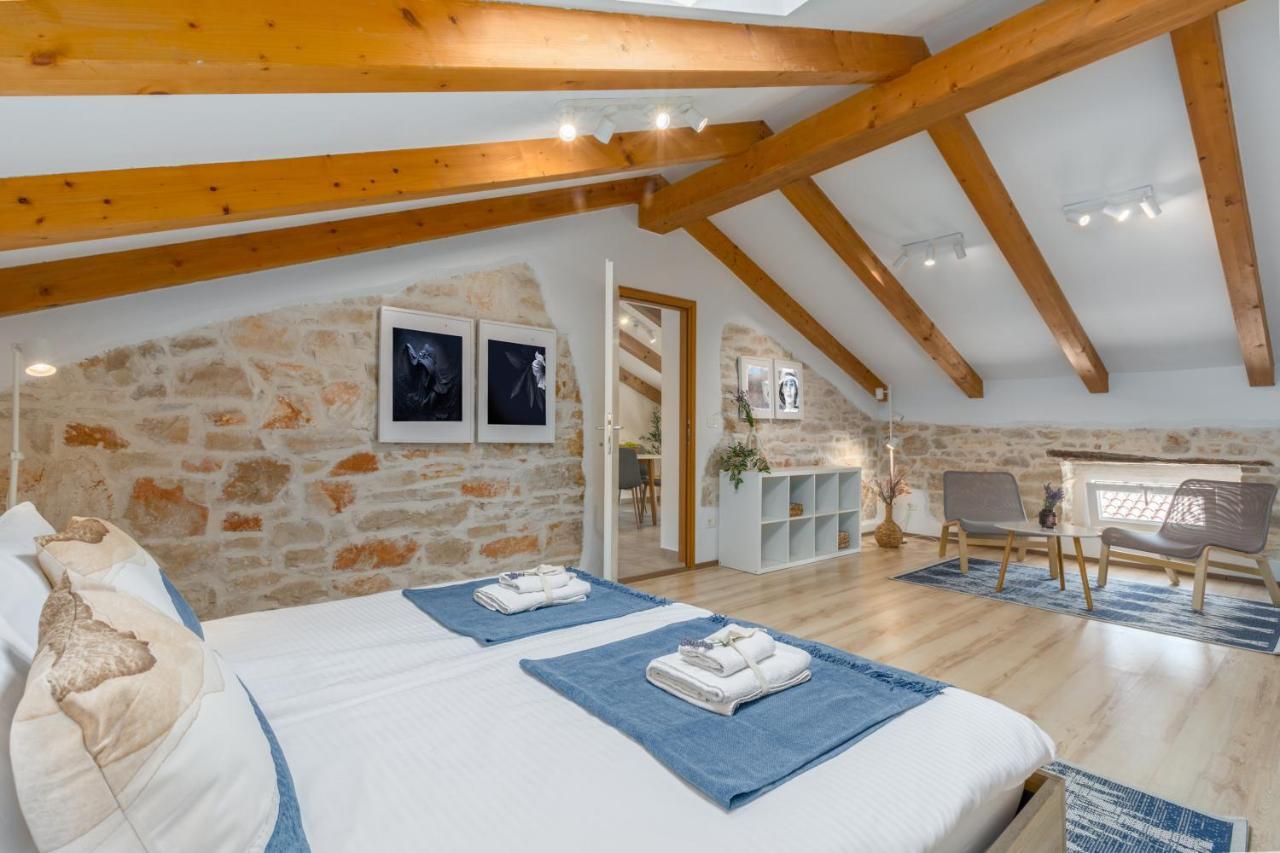 Apartments Agata Novigrad Istria Exterior foto