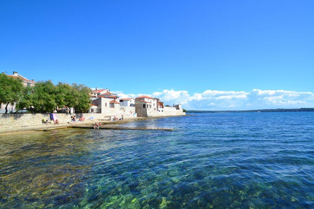 Apartments Agata Novigrad Istria Exterior foto