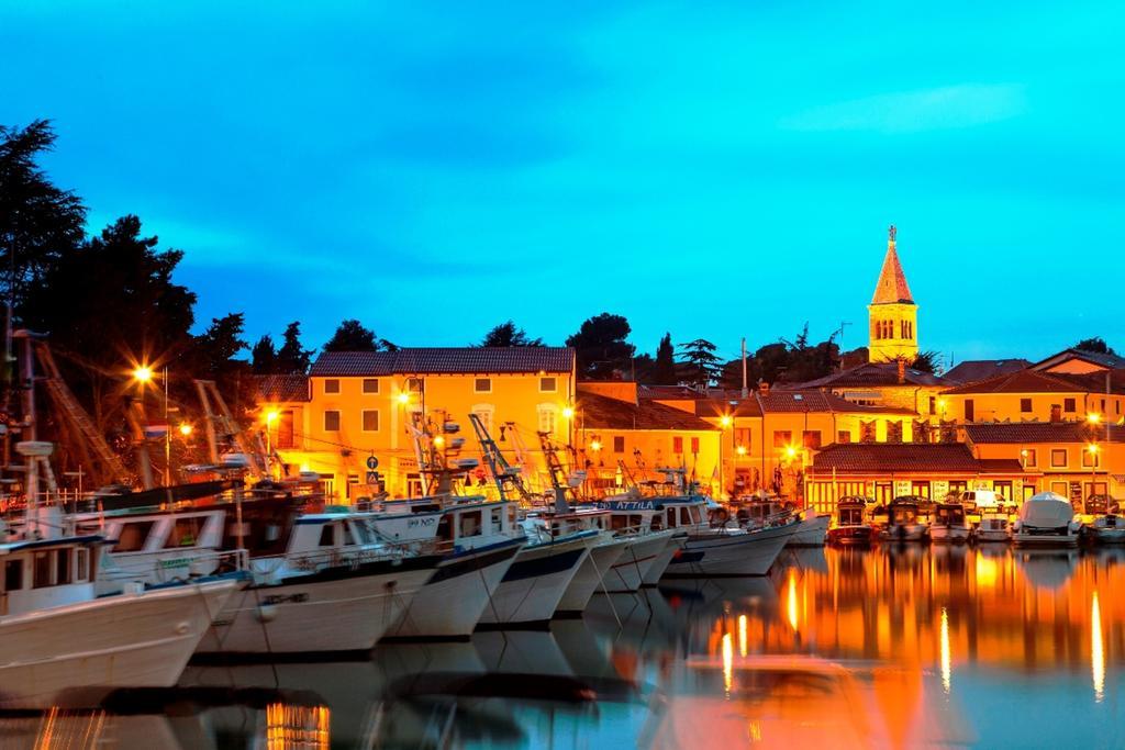 Apartments Agata Novigrad Istria Exterior foto